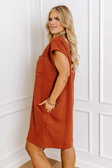 Sunny Days Shift Dress in Rust Curves
