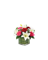 Lovely Lily & Roses Romance Cube bloomexusa
