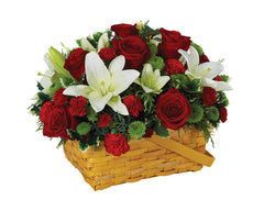 Winter's Greeting Basket bloomexusa