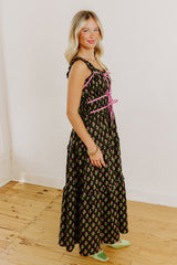 Apple Orchard Stroll Floral Midi Dress in Black