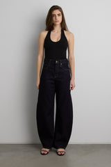 HIGH RISE BARREL LEG JEAN