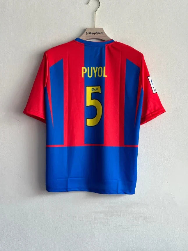 BARCELONA 2002-03 HOME KIT PUYOL FIVESLEEVE