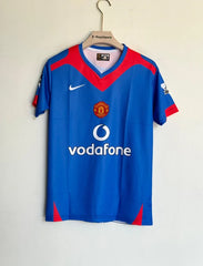 MANCHESTER UNITED 2005-06 AWAY KIT RONALDO