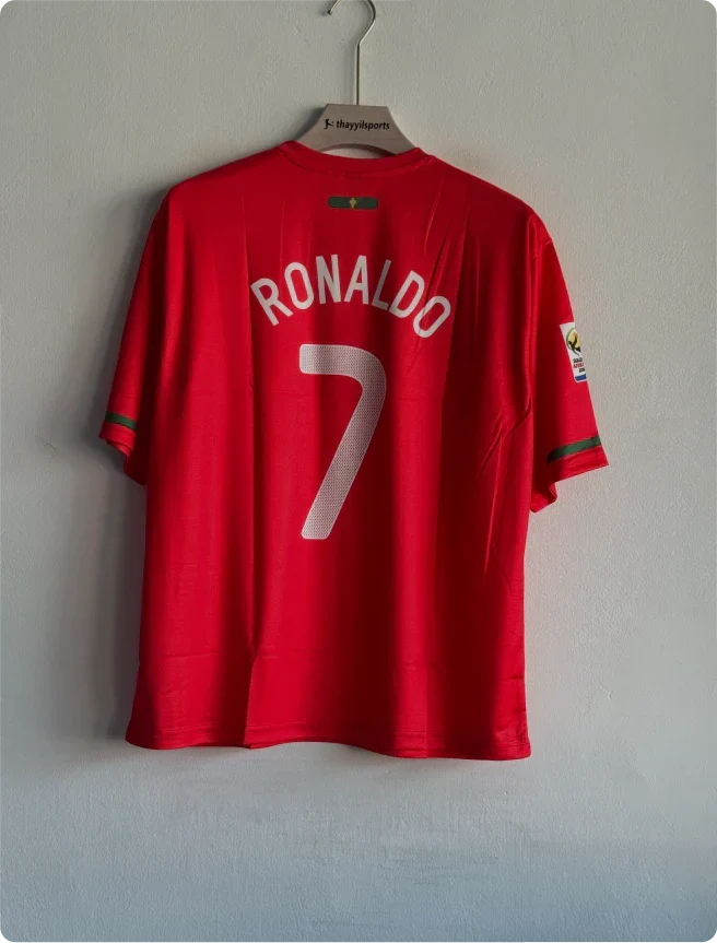 PORTUGAL 2010 HOME KIT RONALDO FIVESLEEVE