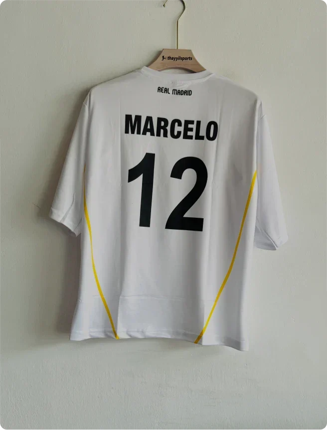 REAL MADRID 2009-10 HOME KIT MARCELO FIVESLEEVE
